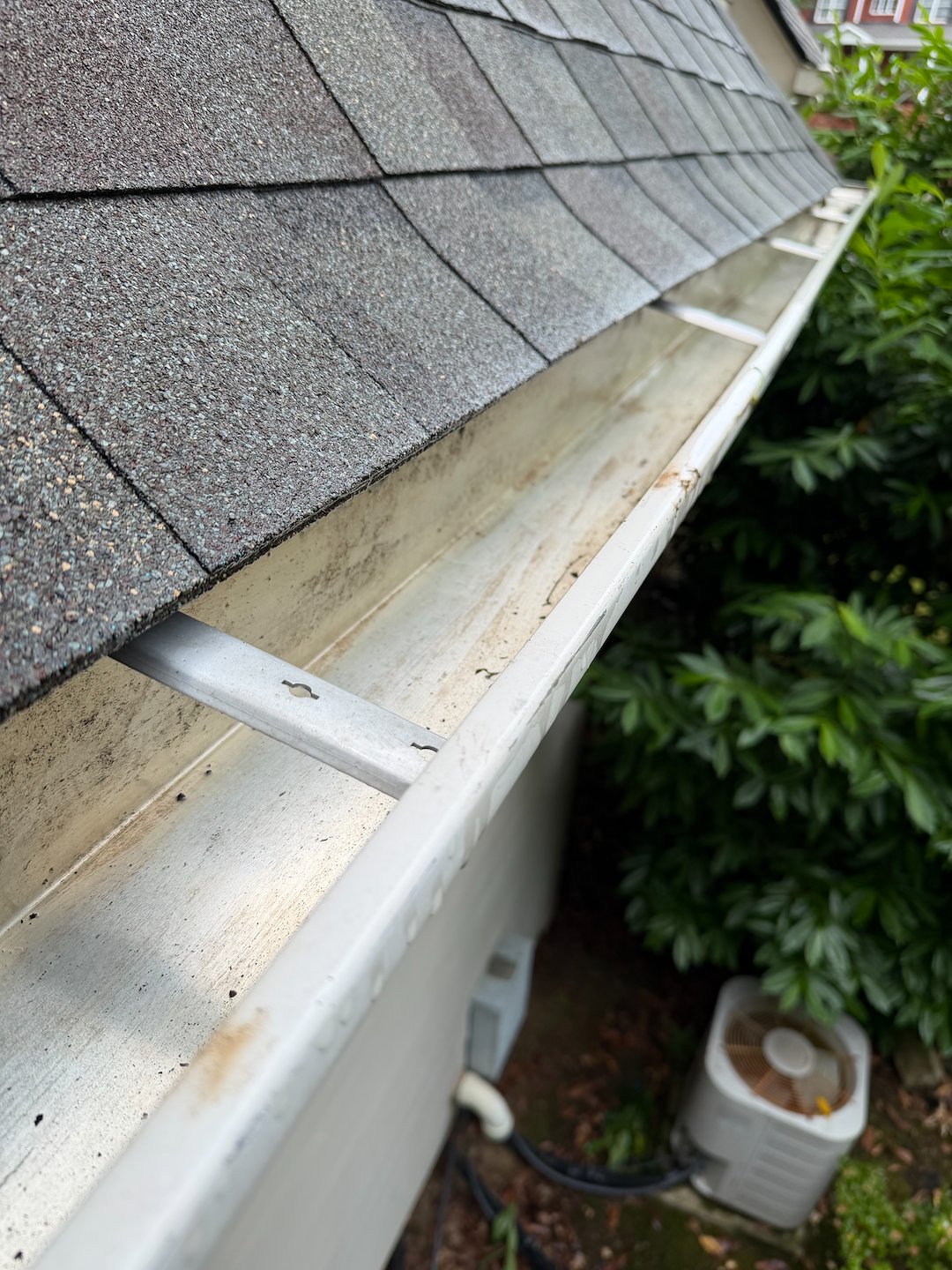 Great Gutter Cleaning in Apison, TN! 