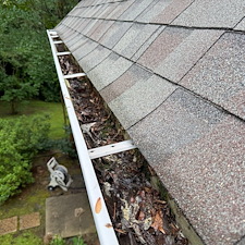 Great-Gutter-Cleaning-in-Apison-TN 1