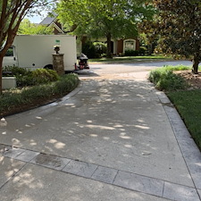 Premium-Driveway-Cleaning-in-Hixson-TN 0