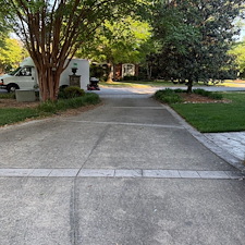 Premium-Driveway-Cleaning-in-Hixson-TN 1