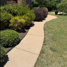 Refreshed-Driveway-Cleaning-in-Hixson-TN 4
